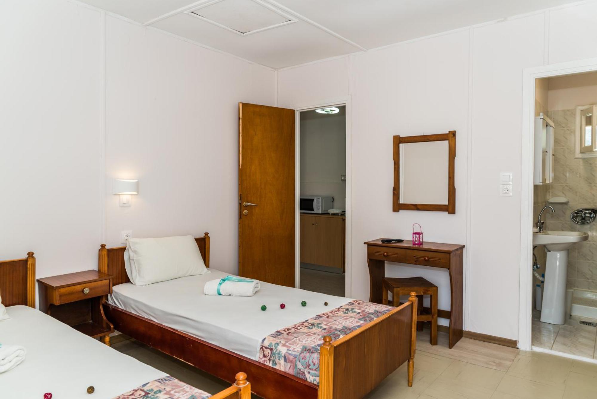 Roussa'S Apartments 拉加纳斯 外观 照片