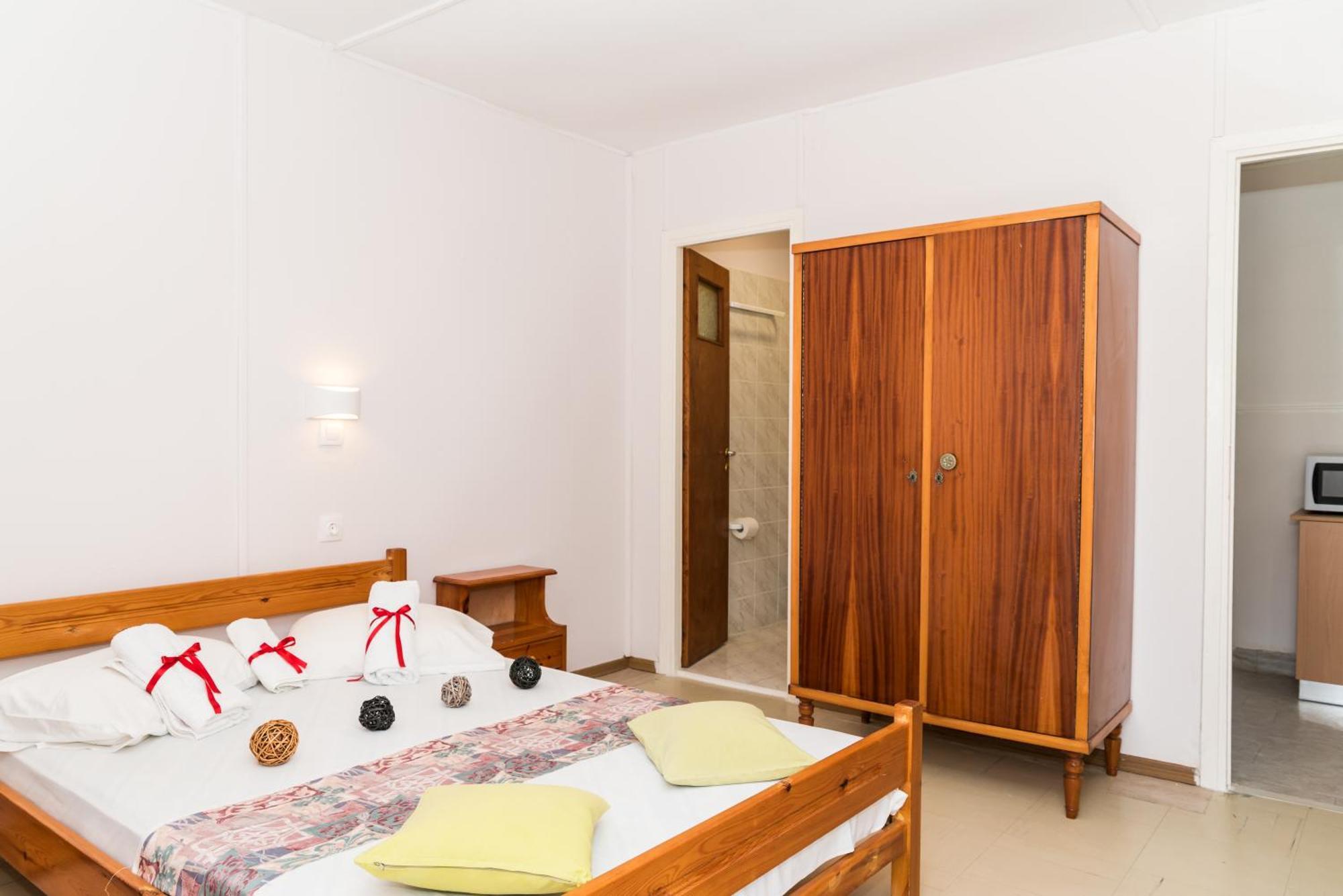 Roussa'S Apartments 拉加纳斯 外观 照片
